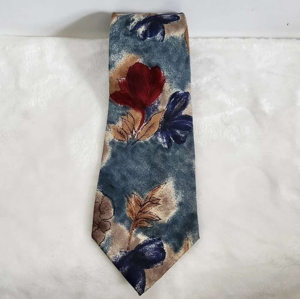 417 By Van Heusen Silk Floral Flower Blue Tan Burgundy Necktie Tie
